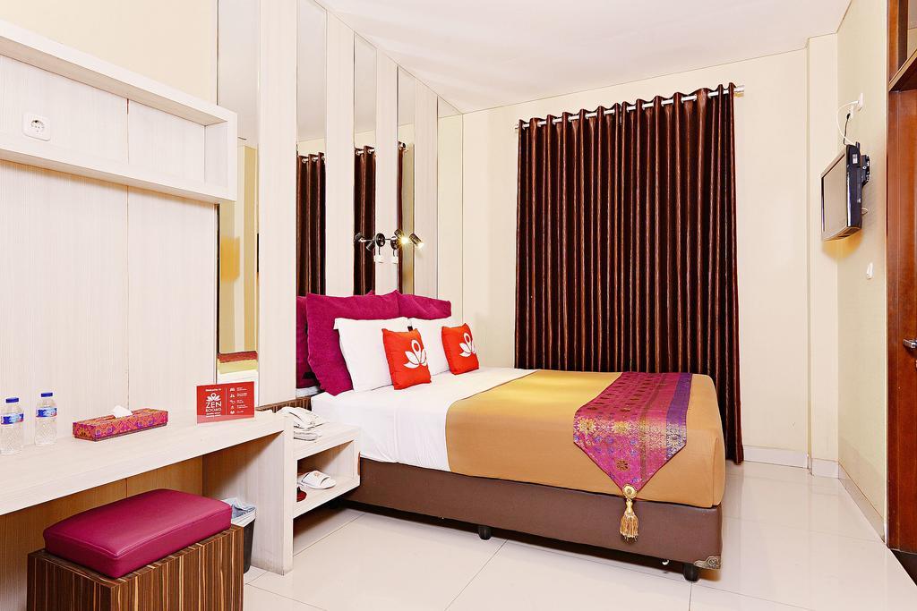 Zen Rooms Riau Natuna Bandung Extérieur photo